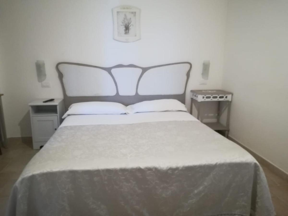 Albaetramonto Bed & Breakfast Cozze Bagian luar foto